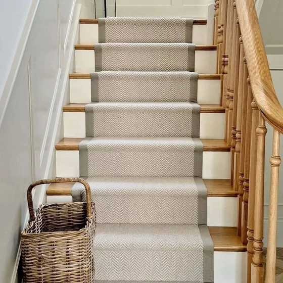 cotton-stair-runner-carpet-2.webp