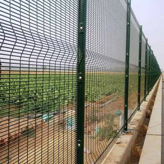climb-mesh-fencing-1.webp