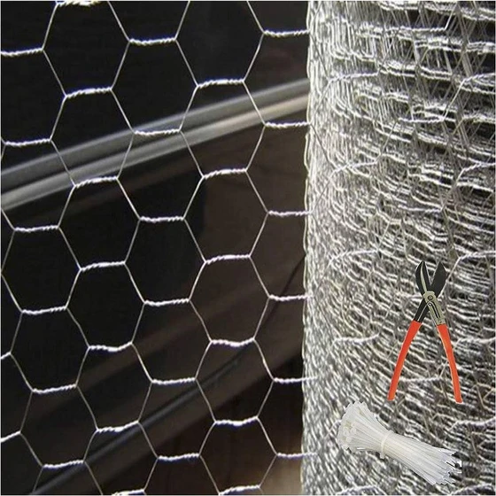 poultry-iron-fencing-2.webp