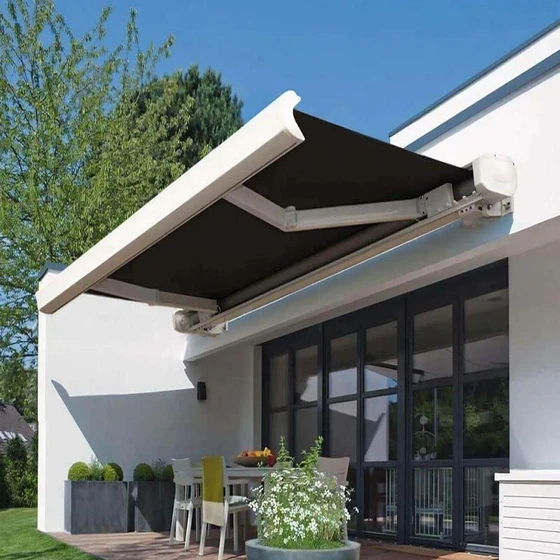 retractable-customized-awning-2.webp