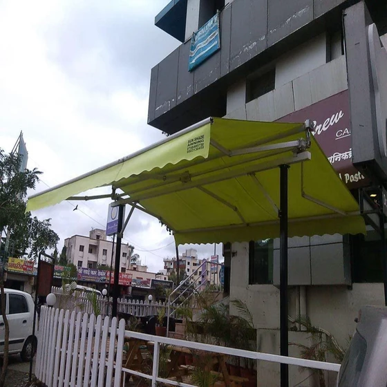 hut-aluminium-awnings-2.webp