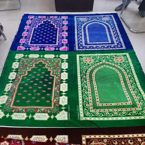 prayer-comfort-masjid-carpet-long-lasting-backing-2.webp