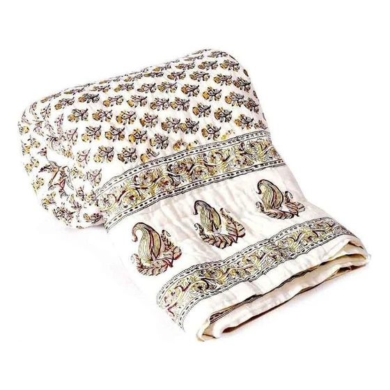 block-printed-jaipuri-razai-are-extremely-comfortable-2.webp