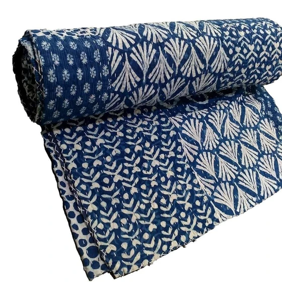 indigo-printed-kantha-razai-edges-or-loose-thread-2.webp