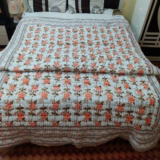 rectangular-jaipuri-razai-very-pretty-lightweight-2.webp