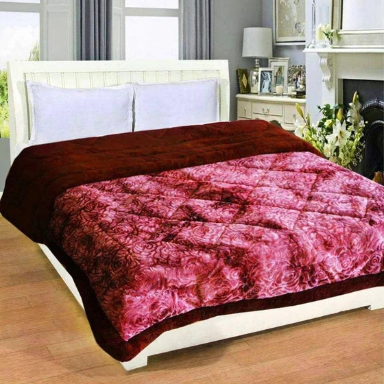 soft-bed-fiber-solid-quilt-durable-and-lightweight-2.webp