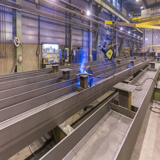 steel-girder-fabrication-2.webp