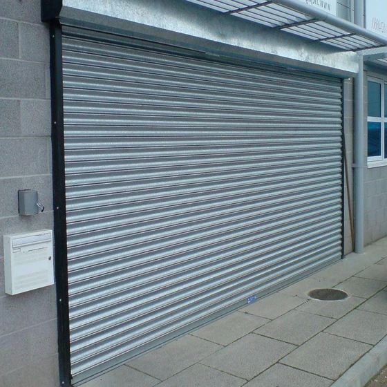 rolling-shutter-fabrication-2.webp
