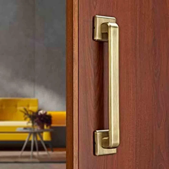 door-handle-shop-near-me.webp