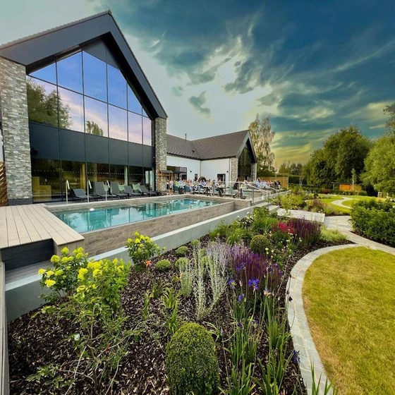 commercial-design-gardens-2.webp