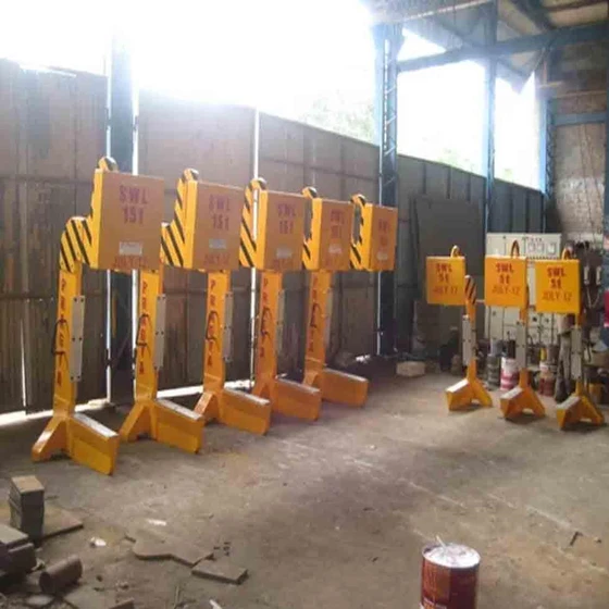 yellow-coil-hook-1.webp