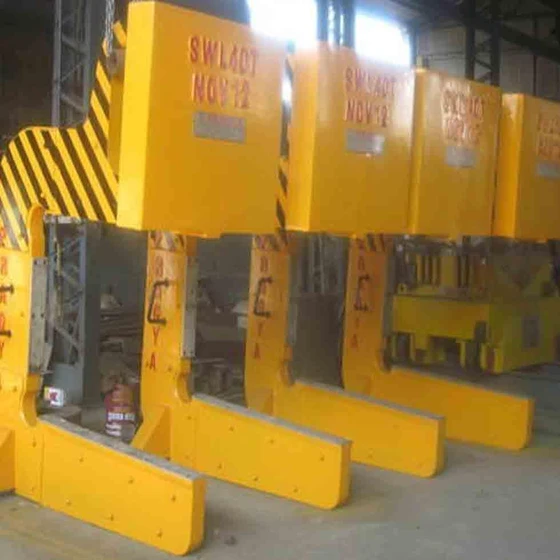 yellow-coil-hook-2.webp