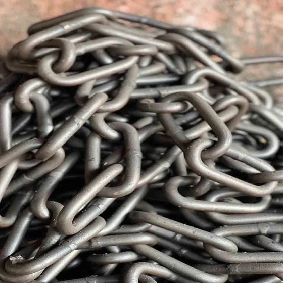long-link-lashing-chain-1.webp