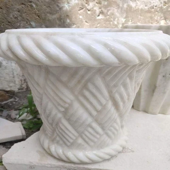 marble-pots-carving-2.webp