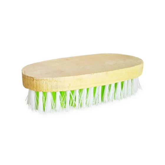 brush-to-wash-clothes.webp