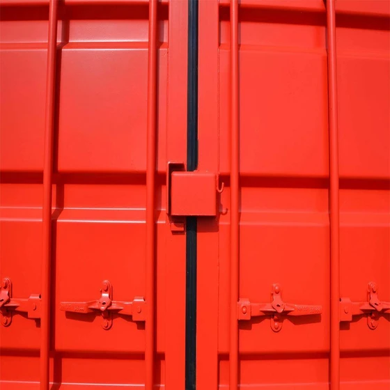 container-doors-lock-2.webp